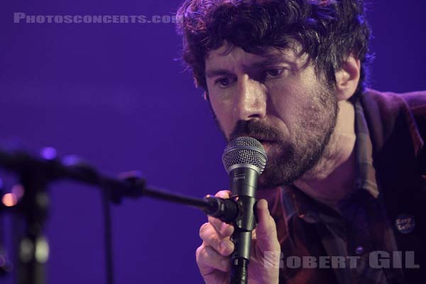 GRUFF RHYS - 2011-03-04 - PARIS - Cafe de la Danse - 